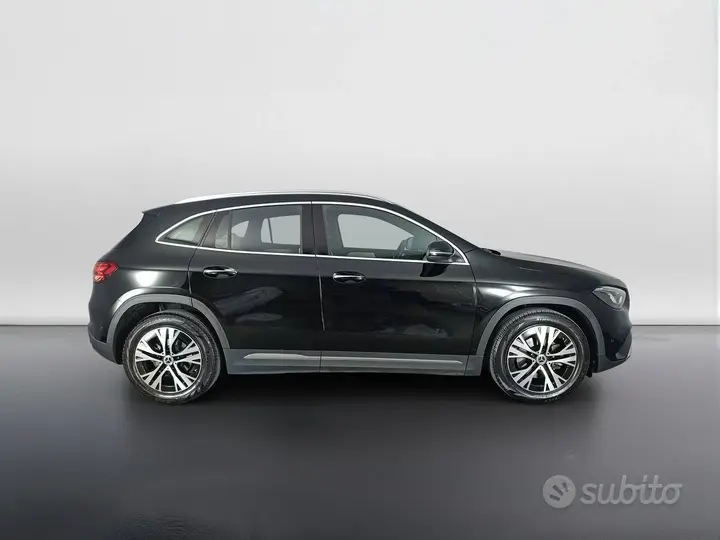 Mercedes-Benz Gla 2023 photo 3