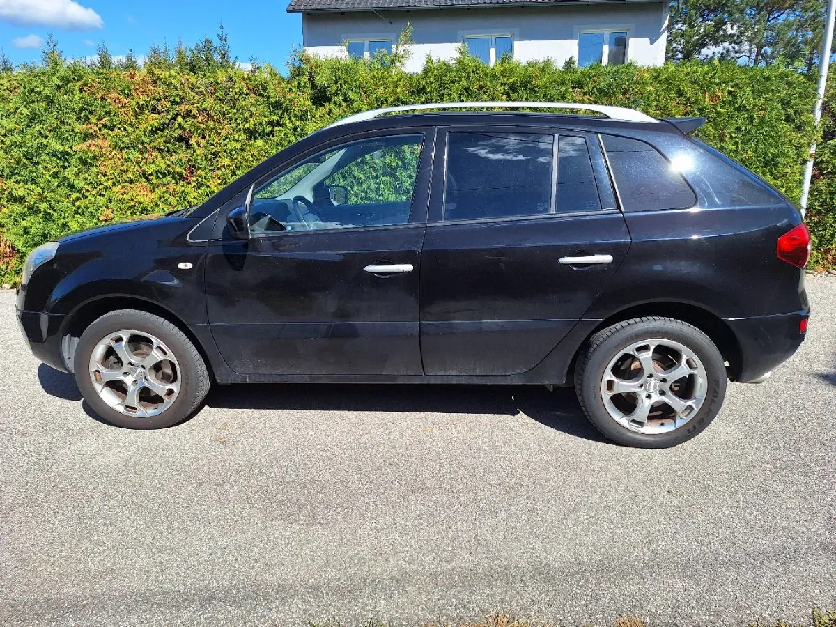 Renault Koleos 2010 photo 3