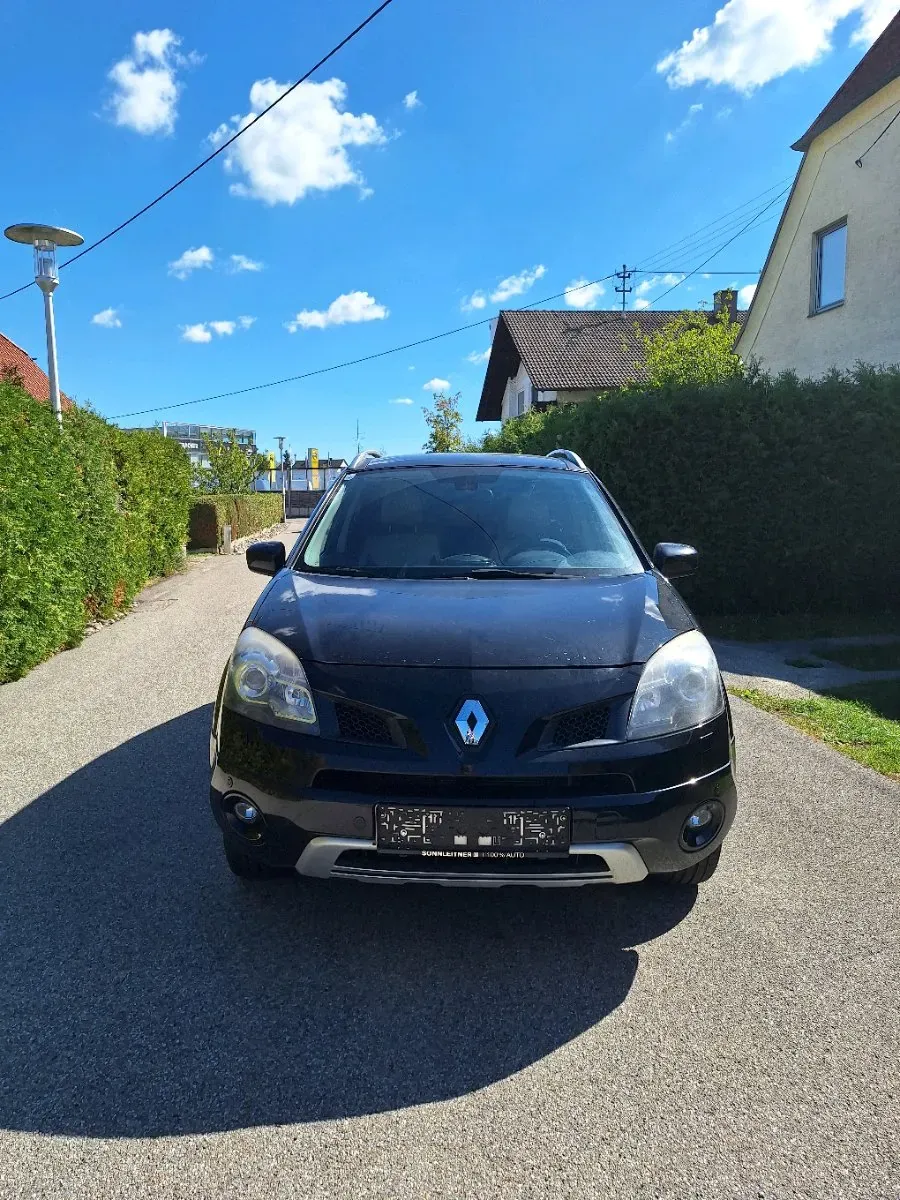Renault Koleos 2010 photo 2