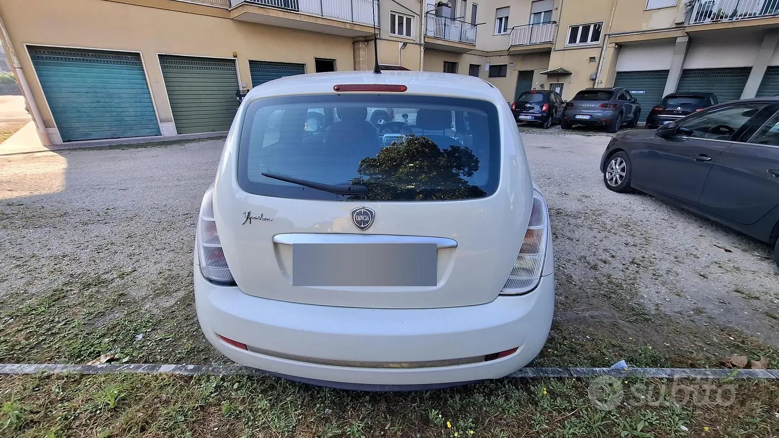 Lancia Ypsilon 2010 photo 2