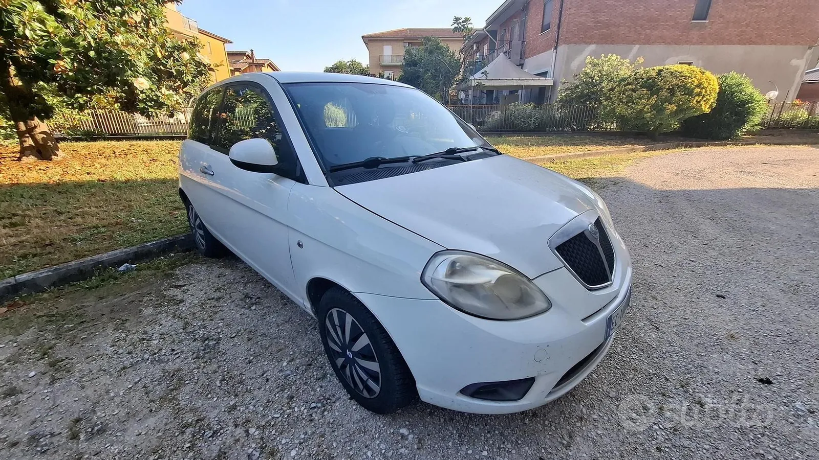Lancia Ypsilon 2010 photo 3