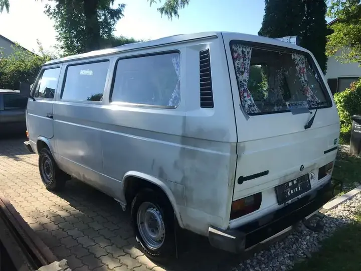 Volkswagen T3 1986 photo 3
