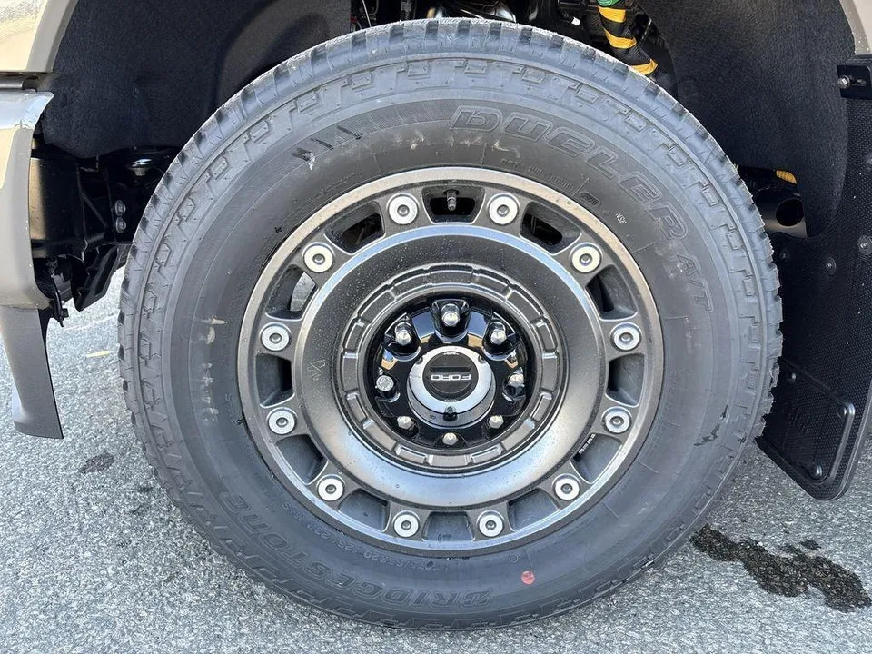 Ford F350 2027 photo 3