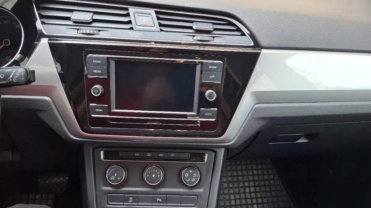 Volkswagen Touran 2020 photo 3