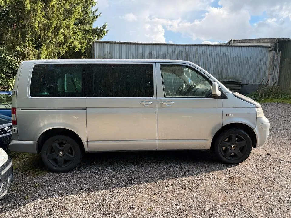 Volkswagen T5