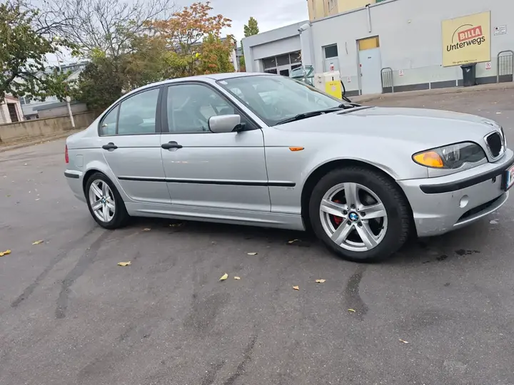 BMW 3 Series 2001 photo 2
