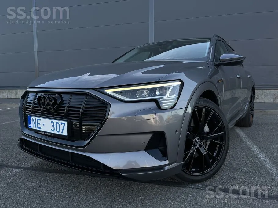 Audi E-Tron