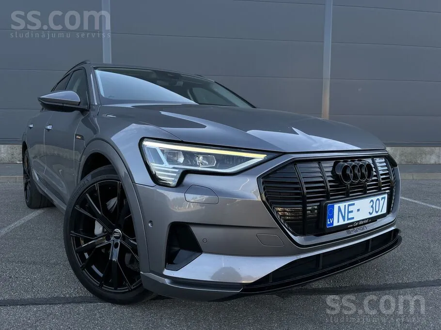 Audi E-Tron 2020 photo 2