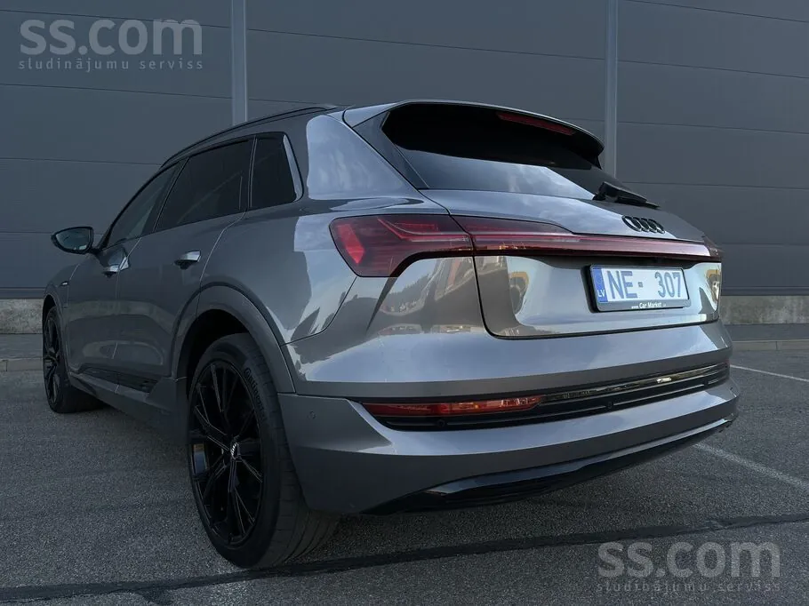 Audi E-Tron 2020 photo 4