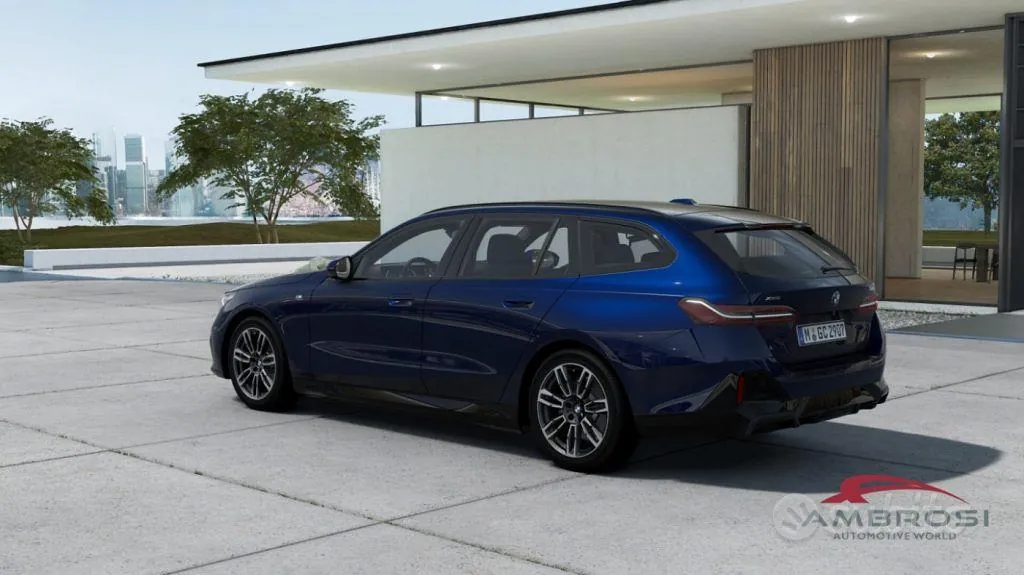 BMW 520 2026 photo 2