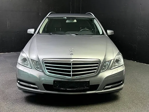 Mercedes-Benz E200 D 2012 photo 3