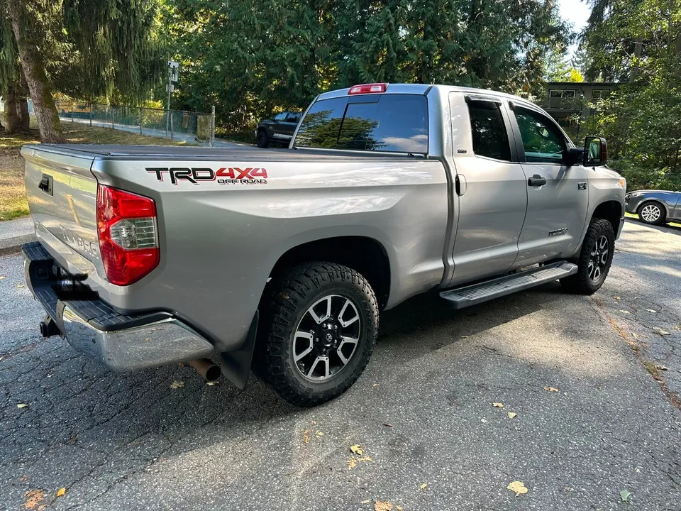Toyota Tundra 2014 photo 2