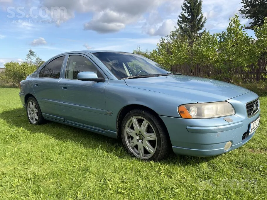 Volvo S60 2004 photo 2