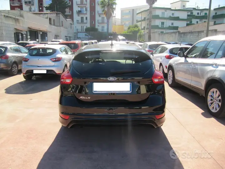 Ford Focus 2018 photo 5