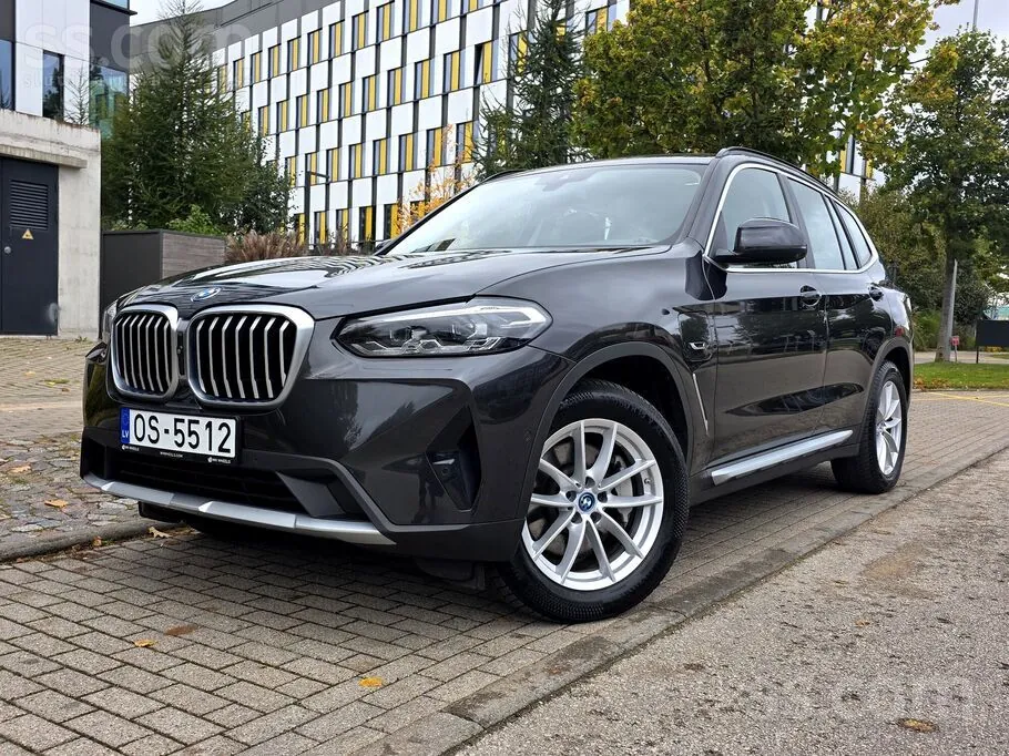 BMW X3 2021 photo 2