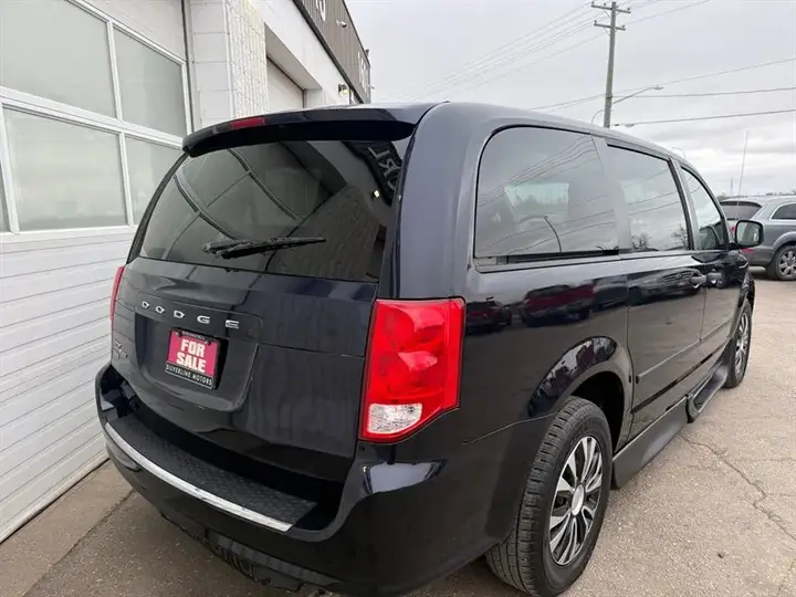 Dodge Grand Caravan 2016 photo 4