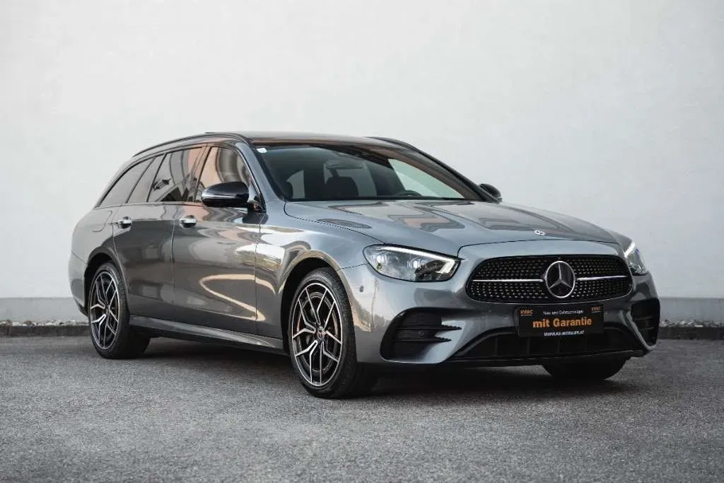 Mercedes-Benz E-Class 2023 photo 2