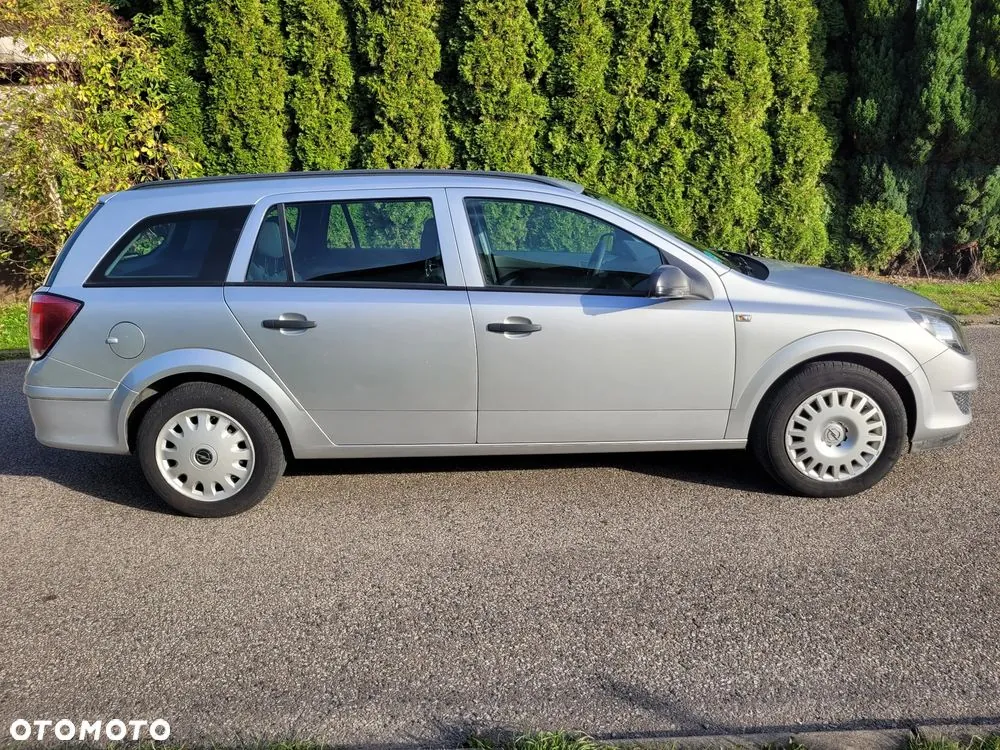 Opel Astra 2009 photo 5