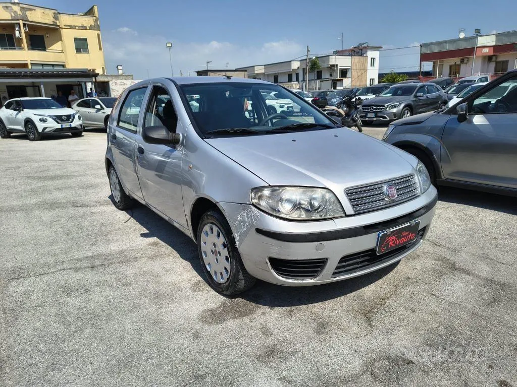 Fiat Punto 2010 photo 3