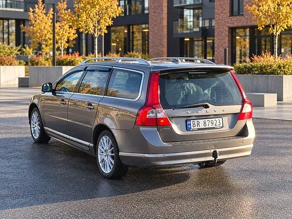 Volvo V70 2010 photo 5