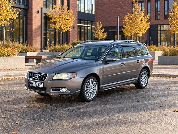 Volvo V70 2010 photo 3