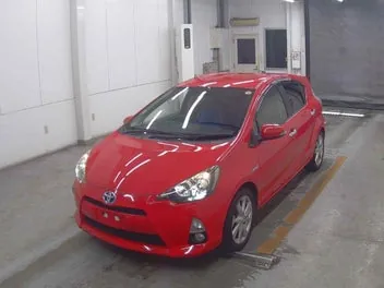 Toyota Aqua 2013 photo 5