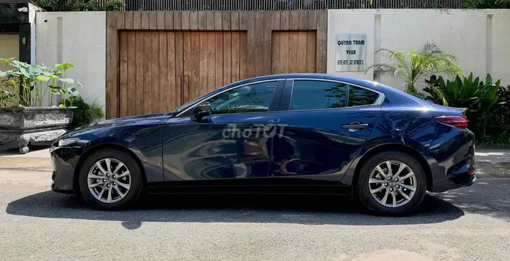 Mazda 3 2022 photo 4