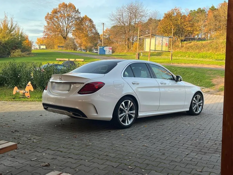 Mercedes-Benz C300