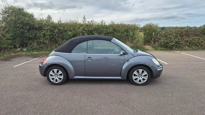 Volkswagen Beetle 2007 photo 3