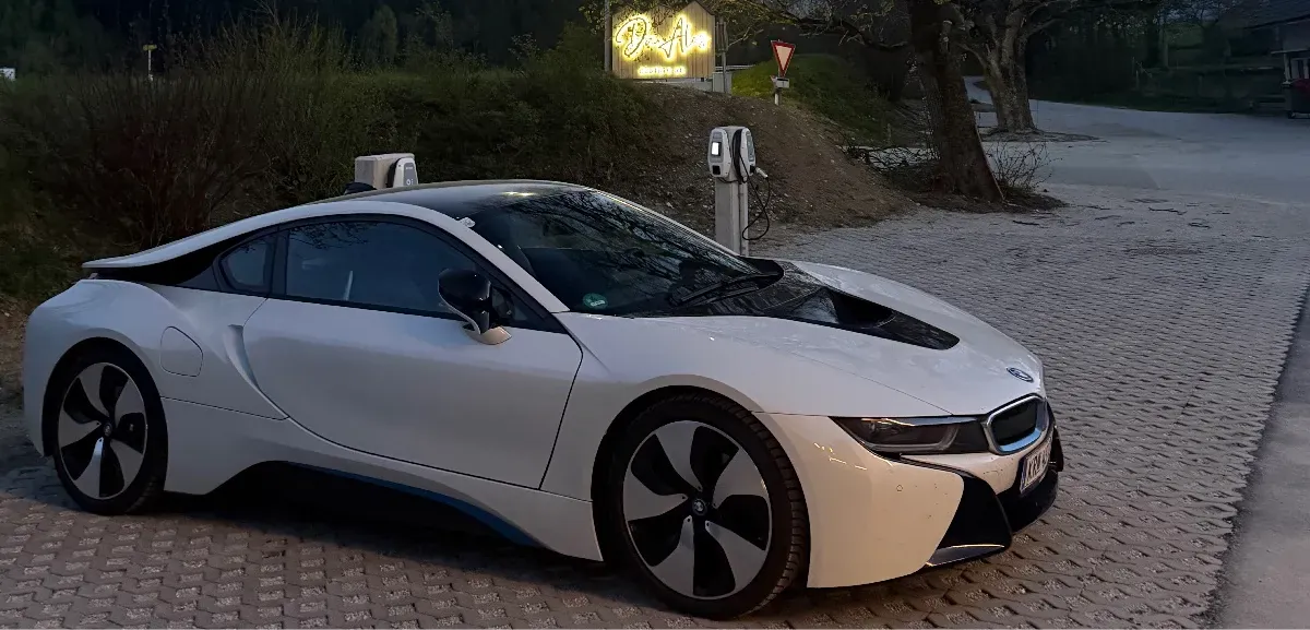 BMW I8 2018 photo 2