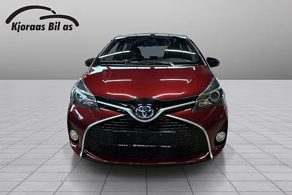 Toyota Yaris 2017 photo 2