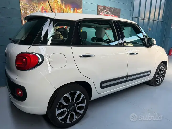 Fiat 500L 2012 photo 3