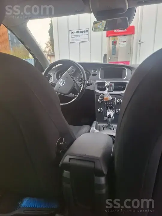 Volvo V40 2015 photo 4