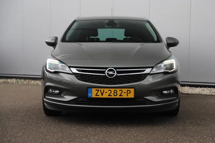 Opel Astra 2019 photo 2