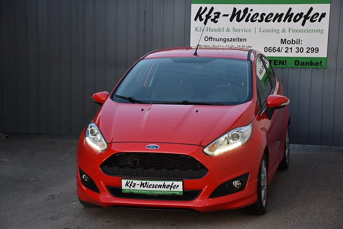 Ford Fiesta 2013 photo 2
