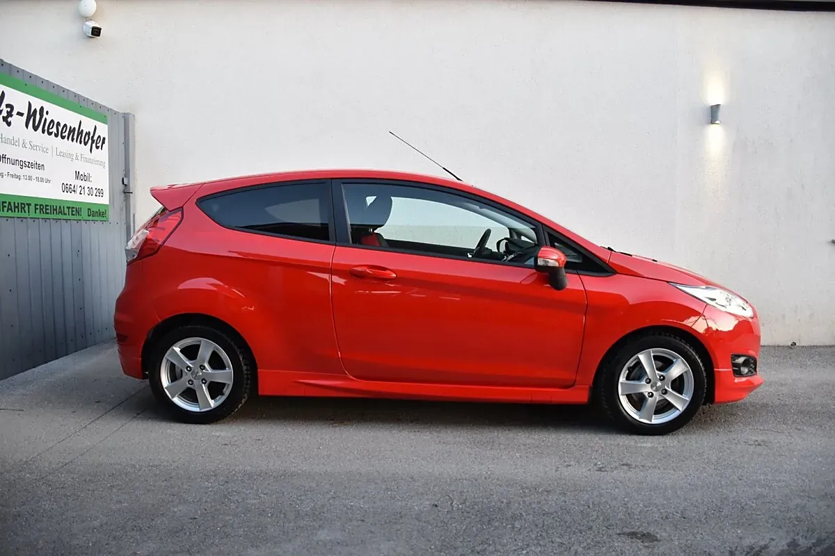 Ford Fiesta 2013 photo 3