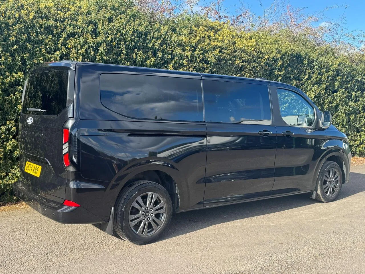 Ford Tourneo Custom 2024 photo 3