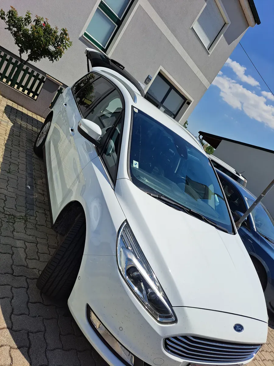 Ford Galaxy 2019 photo 2