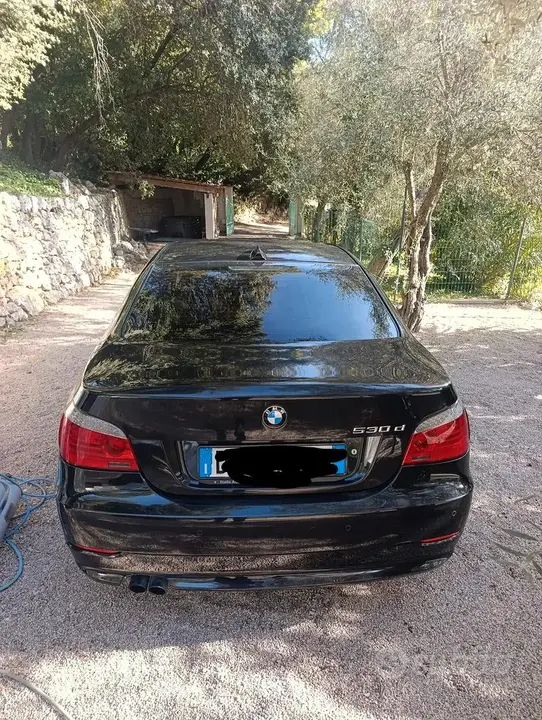 BMW 530D 2009 photo 2