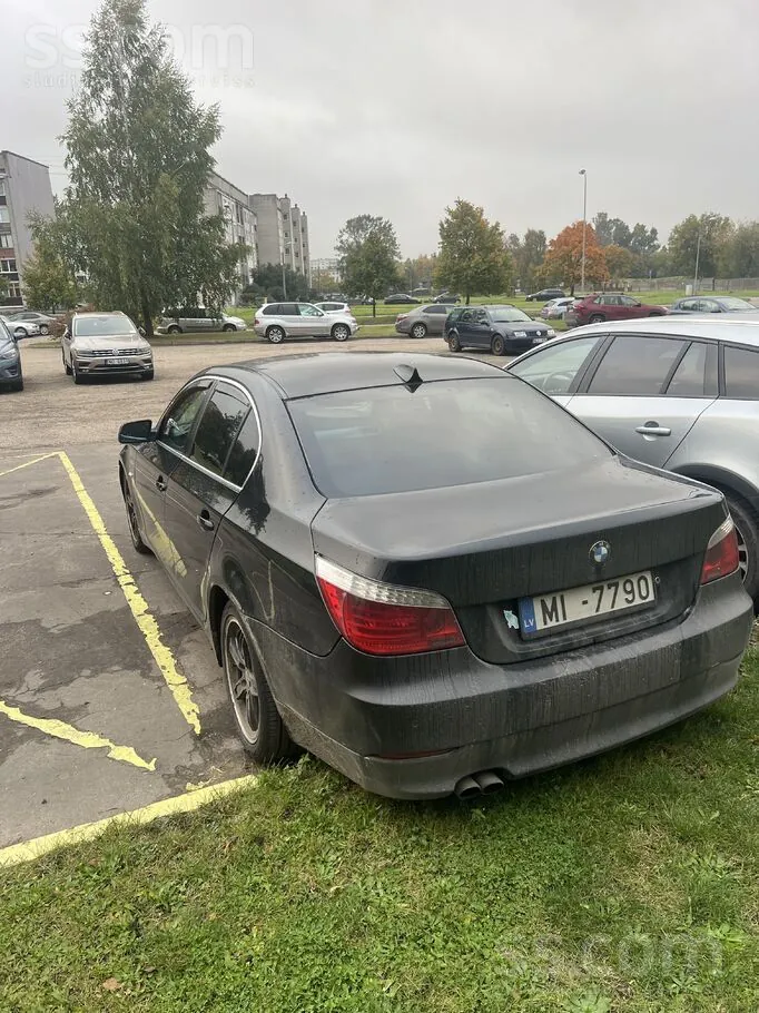 BMW E60 2008 photo 3