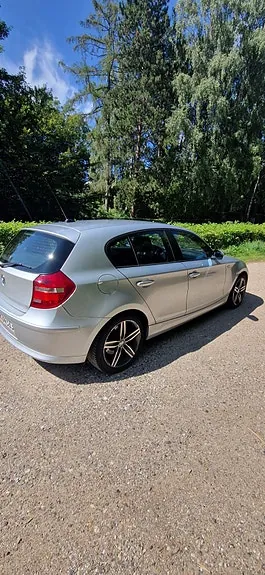 BMW 118D 2008 photo 2