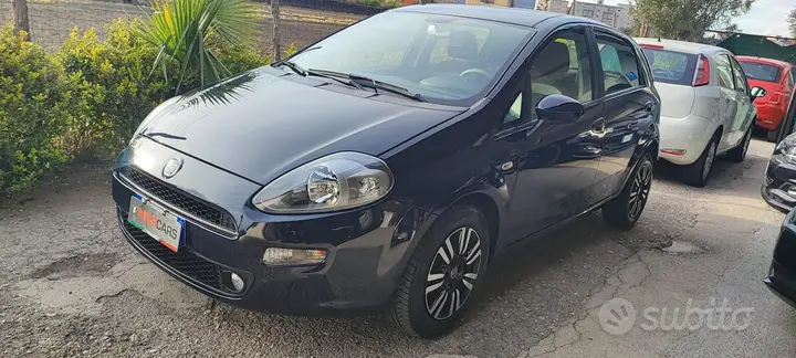 Fiat Punto 2012 photo 2
