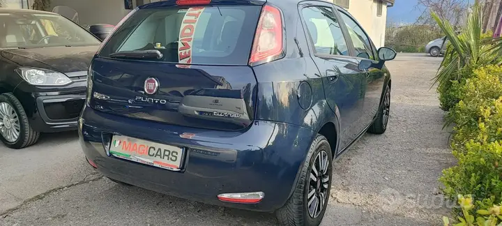 Fiat Punto 2012 photo 3