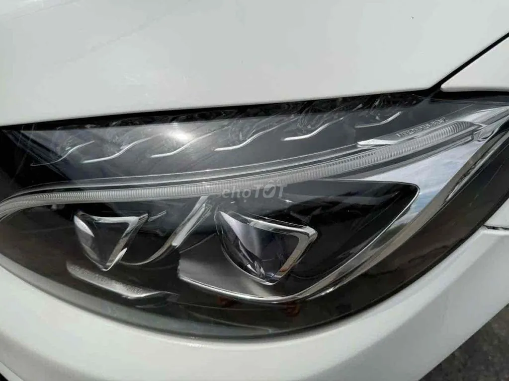 Mercedes-Benz C-Class 2017 photo 3