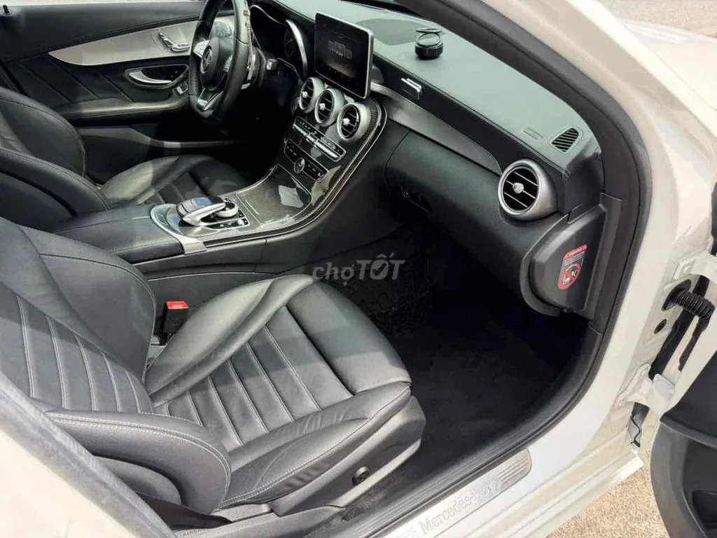 Mercedes-Benz C-Class 2017 photo 5