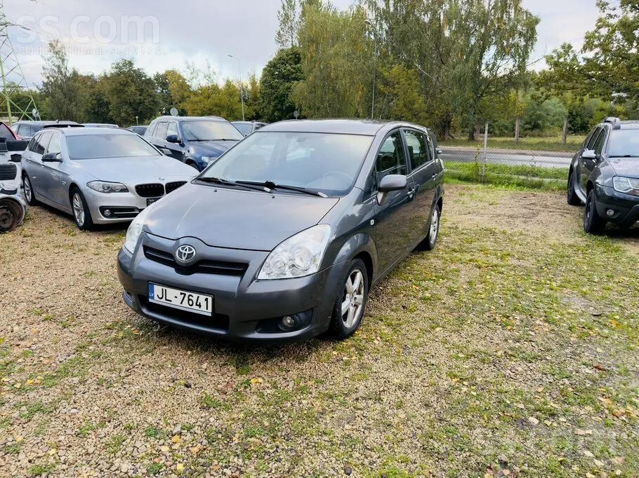Toyota Corolla Verso 2008 photo 2
