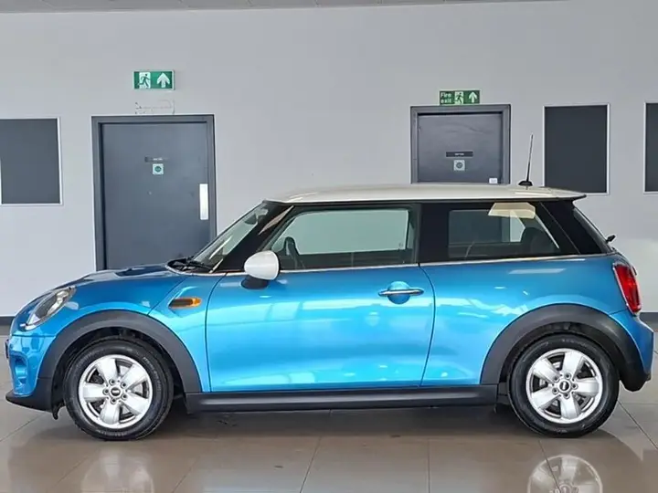 Mini Hatch 2017 photo 4