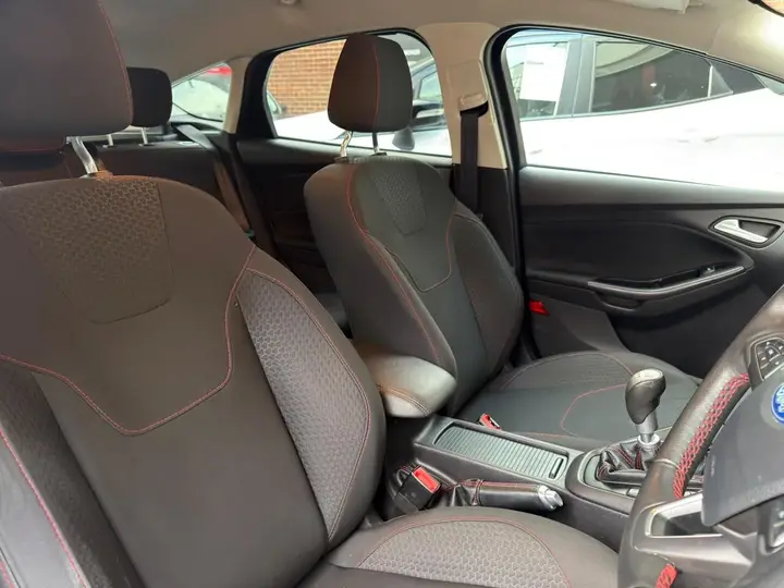Ford Focus 2015 photo 4