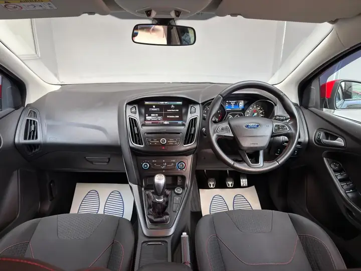 Ford Focus 2015 photo 3