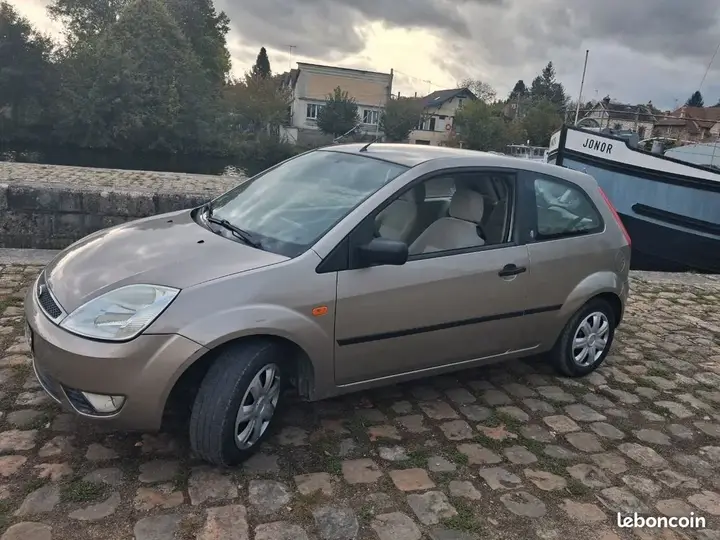 Ford Fiesta 2003 photo 3